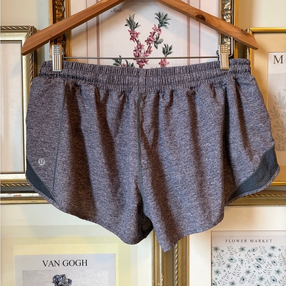 Lululemon Hotty Hot Short II *2.5" Heather Lux Multi Black 12 - Picture 8 of 11